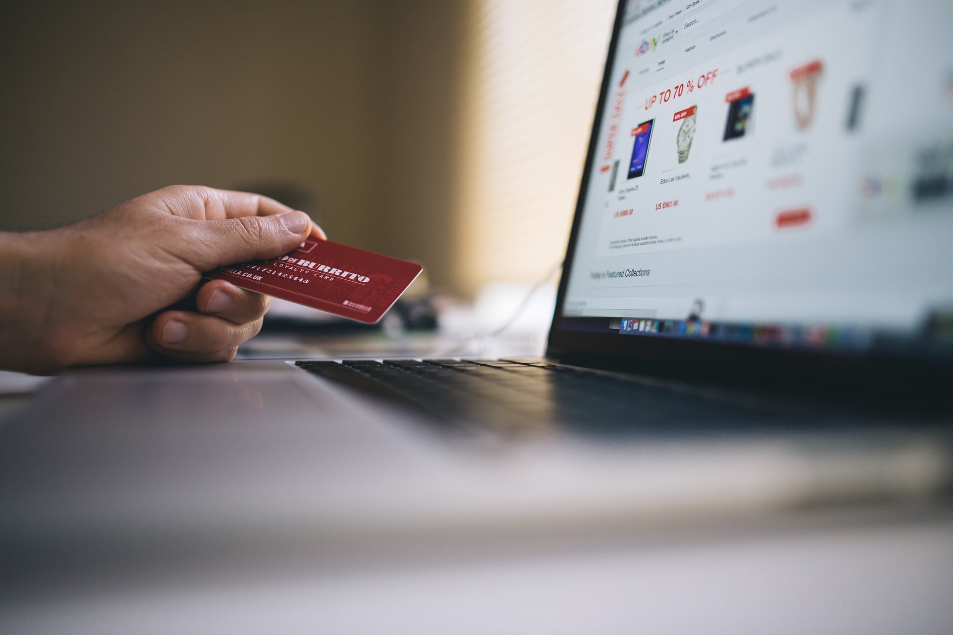 How to Accept Credit Cards Securely for Retail / E-Commerce
